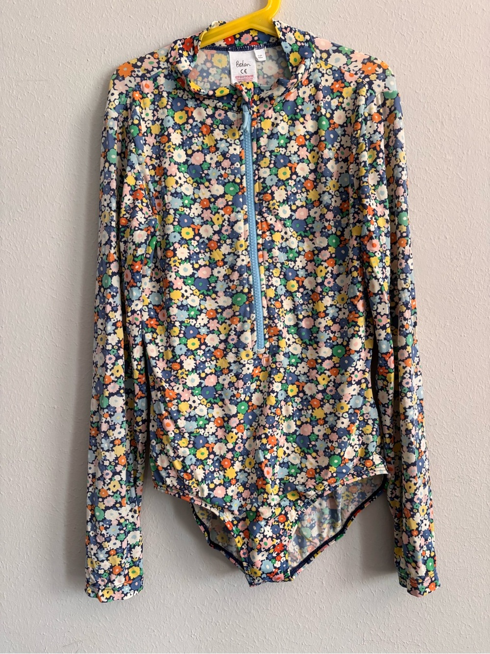 Boden Floral Long-Sleeve Rash Guard - 11/12y